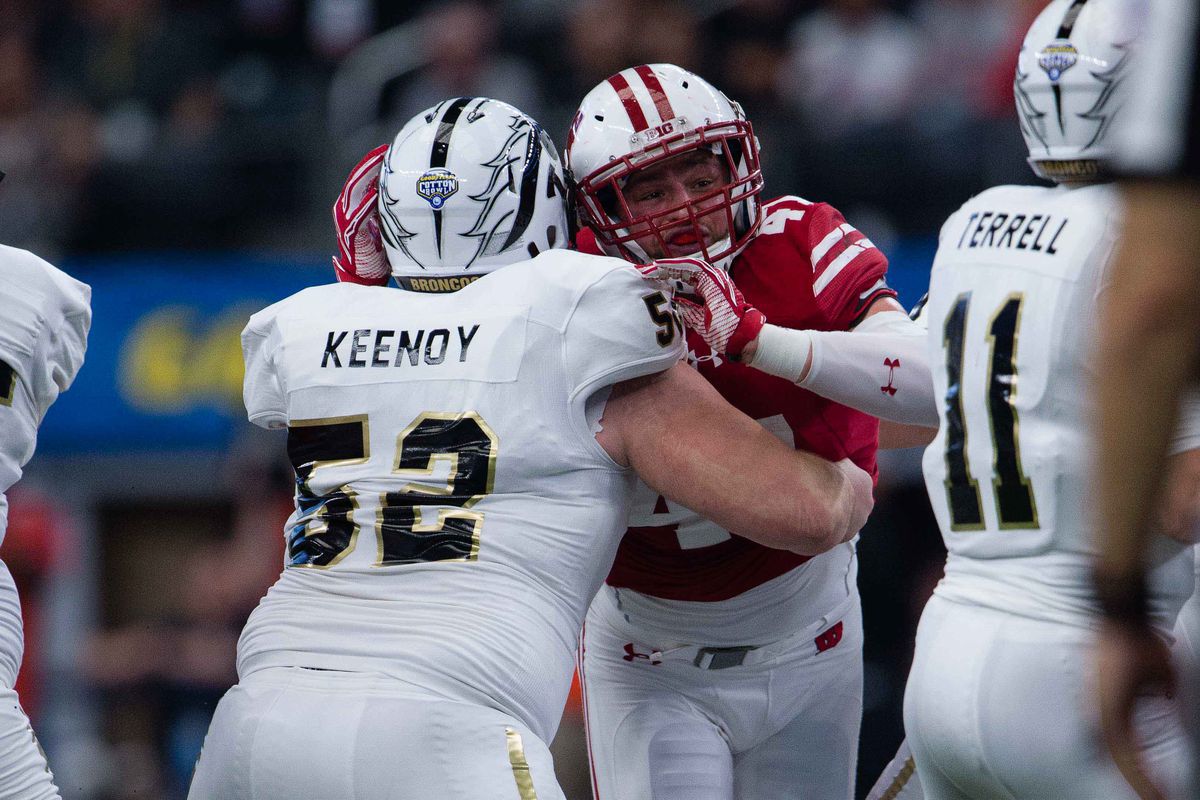 John Keenoy blocking for Zach Terrell in the 2017 Cotton Bowl Classic